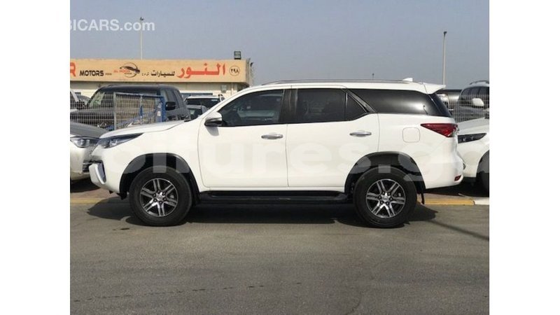 Big with watermark toyota fortuner estuary import dubai 7017