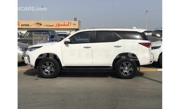 Buy Import Toyota Fortuner White Car in Import - Dubai in Estuary Buy Import Toyota Fortuner White Car in Import - Dubai in Estuary