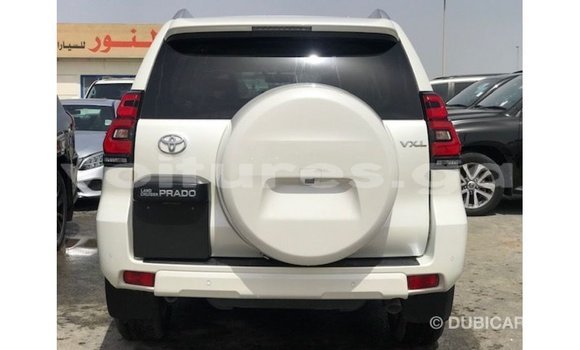 Acheter Import Voiture Toyota Prado Blanc à Import - Dubai, Estuaire Acheter Import Voiture Toyota Prado Blanc à Import - Dubai, Estuaire