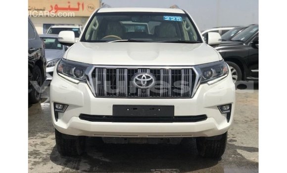 Acheter Import Voiture Toyota Prado Blanc à Import - Dubai, Estuaire Acheter Import Voiture Toyota Prado Blanc à Import - Dubai, Estuaire