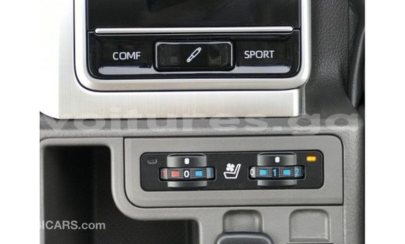 Acheter Import Voiture Toyota Prado Blanc à Import - Dubai, Estuaire Acheter Import Voiture Toyota Prado Blanc à Import - Dubai, Estuaire