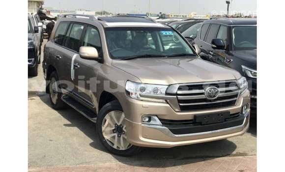 Buy Import Toyota Land Cruiser Other Car in Import - Dubai in Estuary Buy Import Toyota Land Cruiser Other Car in Import - Dubai in Estuary