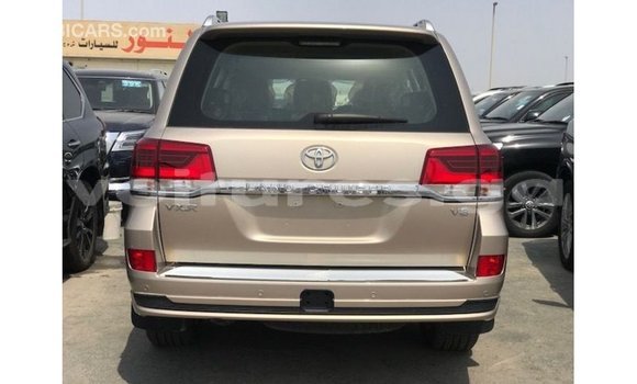 Buy Import Toyota Land Cruiser Other Car in Import - Dubai in Estuary Buy Import Toyota Land Cruiser Other Car in Import - Dubai in Estuary