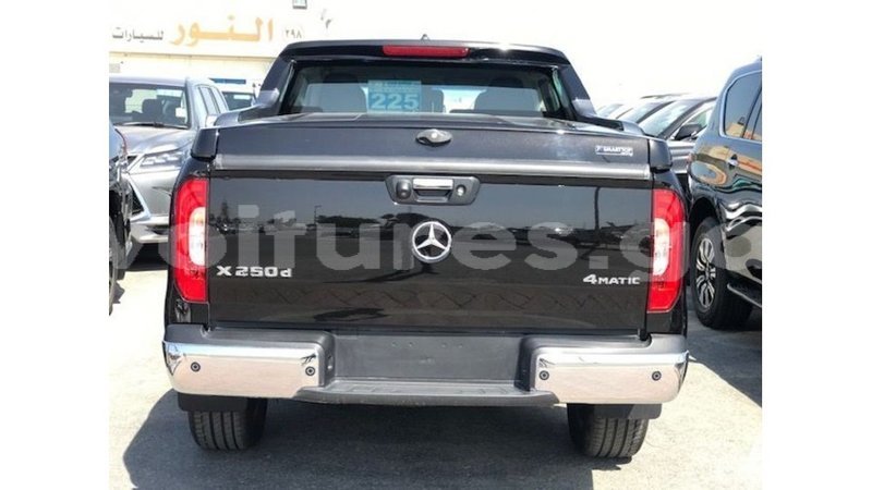 Big with watermark mercedes benz 250 estuary import dubai 7022