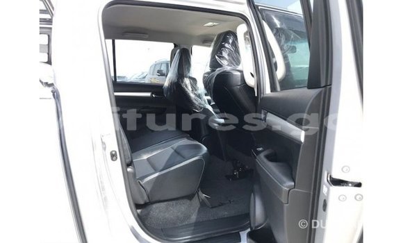 Acheter Import Voiture Toyota Hilux Autre à Import - Dubai, Estuaire Acheter Import Voiture Toyota Hilux Autre à Import - Dubai, Estuaire