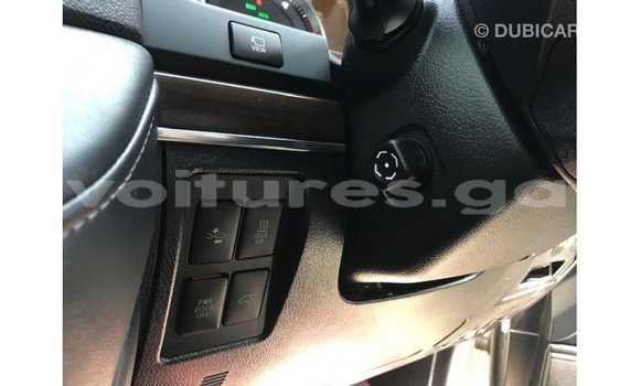 Buy Import Toyota Land Cruiser White Car in Import - Dubai in Estuary Buy Import Toyota Land Cruiser White Car in Import - Dubai in Estuary