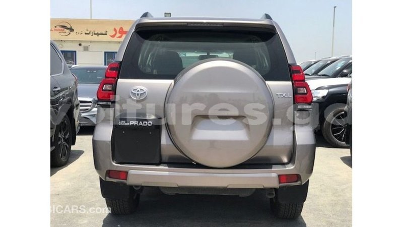 Big with watermark toyota prado estuary import dubai 7026