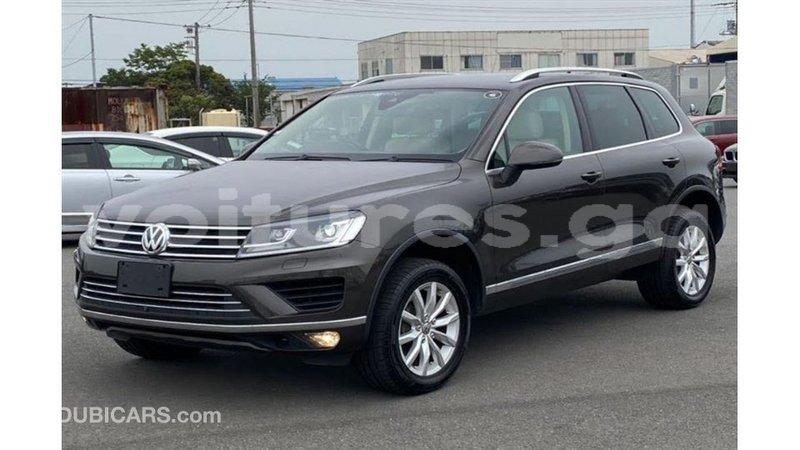 Big with watermark volkswagen touareg estuary import dubai 7028