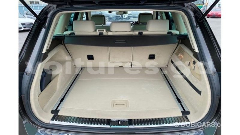 Big with watermark volkswagen touareg estuary import dubai 7028