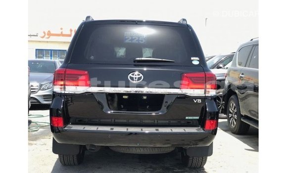 Acheter Import Voiture Toyota Land Cruiser Noir à Import - Dubai, Estuaire Acheter Import Voiture Toyota Land Cruiser Noir à Import - Dubai, Estuaire