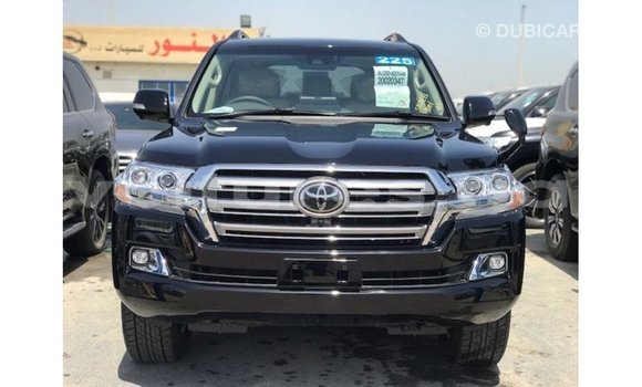 Acheter Import Voiture Toyota Land Cruiser Noir à Import - Dubai, Estuaire Acheter Import Voiture Toyota Land Cruiser Noir à Import - Dubai, Estuaire