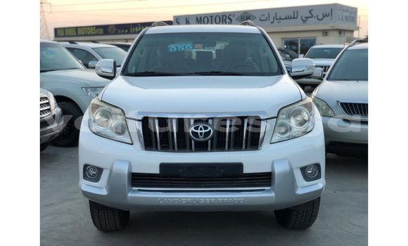 Acheter Import Voiture Toyota Prado Blanc à Import - Dubai, Estuaire Acheter Import Voiture Toyota Prado Blanc à Import - Dubai, Estuaire