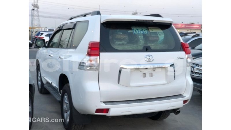 Big with watermark toyota prado estuary import dubai 7030