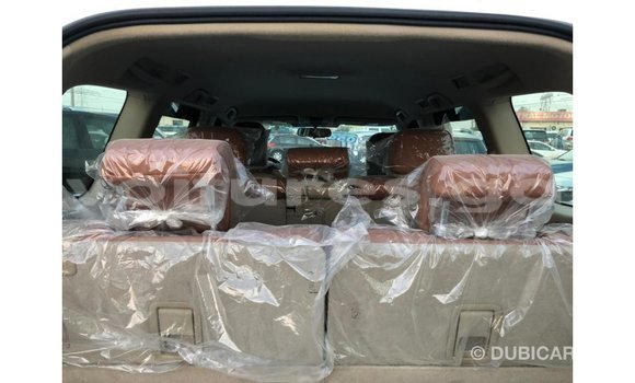 Acheter Import Voiture Toyota Prado Blanc à Import - Dubai, Estuaire Acheter Import Voiture Toyota Prado Blanc à Import - Dubai, Estuaire