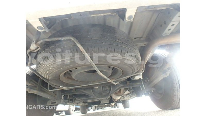 Big with watermark toyota hiace estuary import dubai 7032