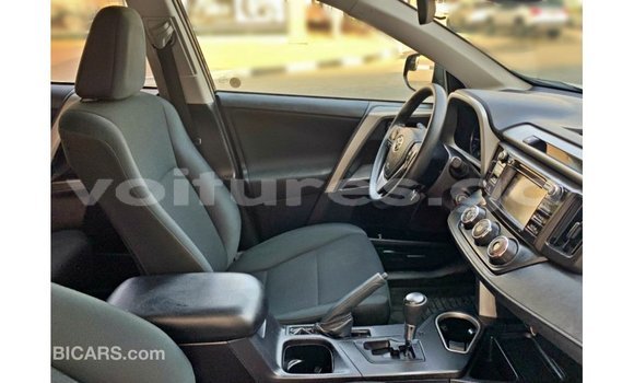 Acheter Import Utilitaire Toyota HiAce Autre à Import - Dubai, Estuaire Acheter Import Utilitaire Toyota HiAce Autre à Import - Dubai, Estuaire