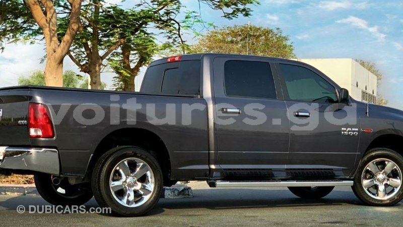 Big with watermark dodge ram estuary import dubai 7037