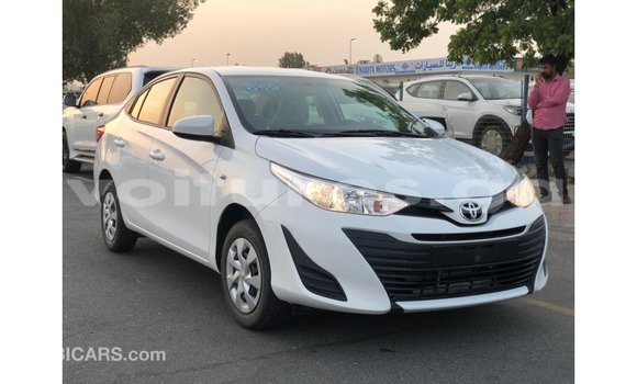 Sayi Imported Toyota DA White Babbar mota in Import - Dubai a estuary Sayi Imported Toyota DA White Babbar mota in Import - Dubai a estuary