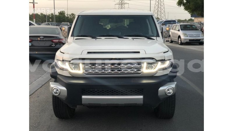 Big with watermark toyota fj cruiser estuary import dubai 7040