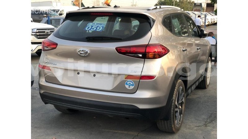 Big with watermark hyundai tucson estuary import dubai 7041