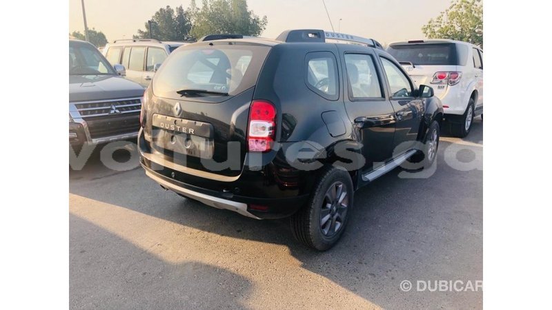 Big with watermark renault duster estuary import dubai 7046