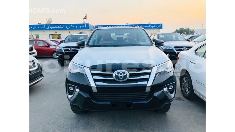 Big with watermark toyota fortuner estuary import dubai 7047