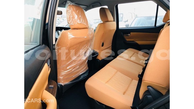 Big with watermark toyota fortuner estuary import dubai 7047