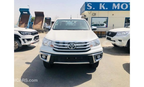 Sayi Imported Toyota Hilux White Mota in Import - Dubai a estuary Sayi Imported Toyota Hilux White Mota in Import - Dubai a estuary