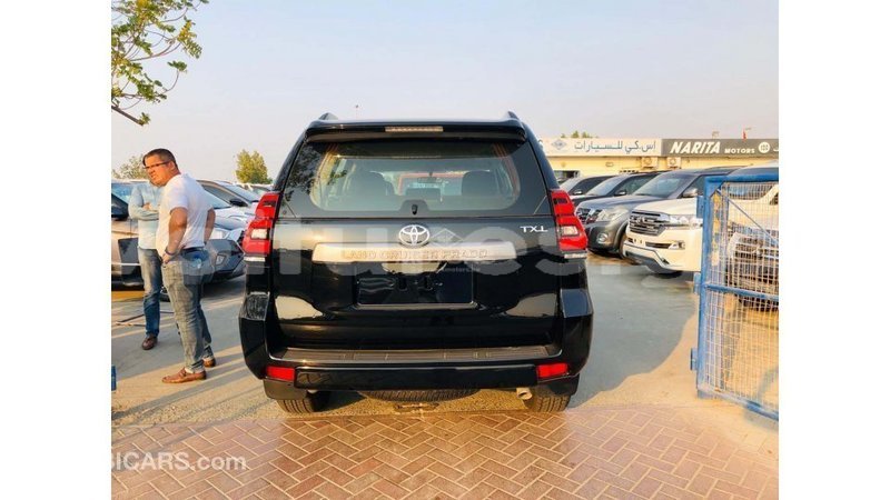 Big with watermark toyota prado estuary import dubai 7054