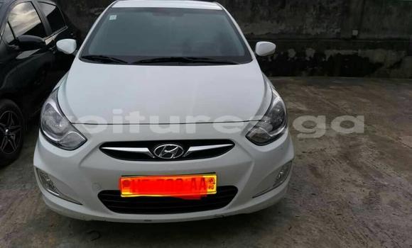 Acheter Occasion Voiture Hyundai Accent Blanc à Libreville, Estuaire Acheter Occasion Voiture Hyundai Accent Blanc à Libreville, Estuaire