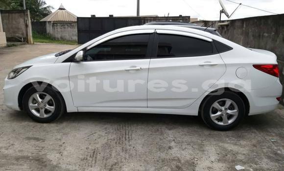 Acheter Occasion Voiture Hyundai Accent Blanc à Libreville, Estuaire Acheter Occasion Voiture Hyundai Accent Blanc à Libreville, Estuaire