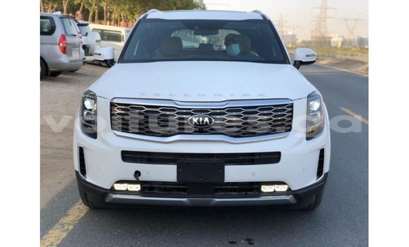 Acheter Import Voiture Kia Carens Blanc à Import - Dubai, Estuaire Acheter Import Voiture Kia Carens Blanc à Import - Dubai, Estuaire