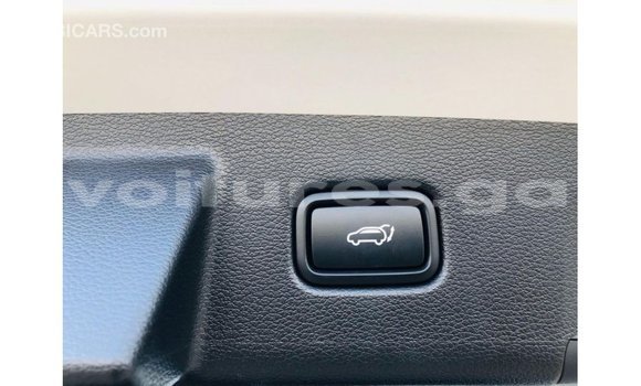 Acheter Import Voiture Kia Carens Blanc à Import - Dubai, Estuaire Acheter Import Voiture Kia Carens Blanc à Import - Dubai, Estuaire