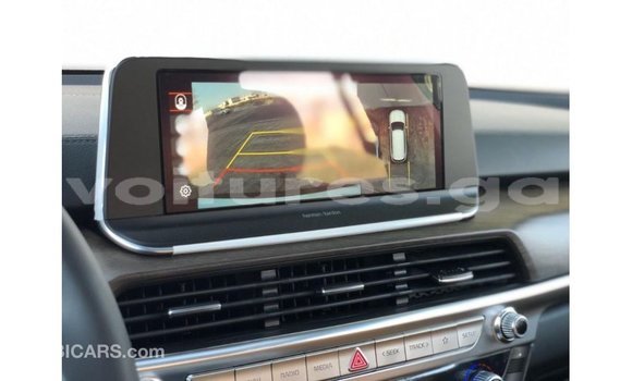 Acheter Import Voiture Kia Carens Blanc à Import - Dubai, Estuaire Acheter Import Voiture Kia Carens Blanc à Import - Dubai, Estuaire