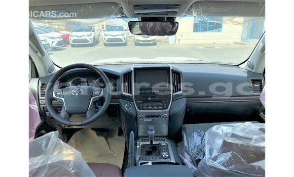 Buy Import Toyota Land Cruiser White Car in Import - Dubai in Estuary Buy Import Toyota Land Cruiser White Car in Import - Dubai in Estuary