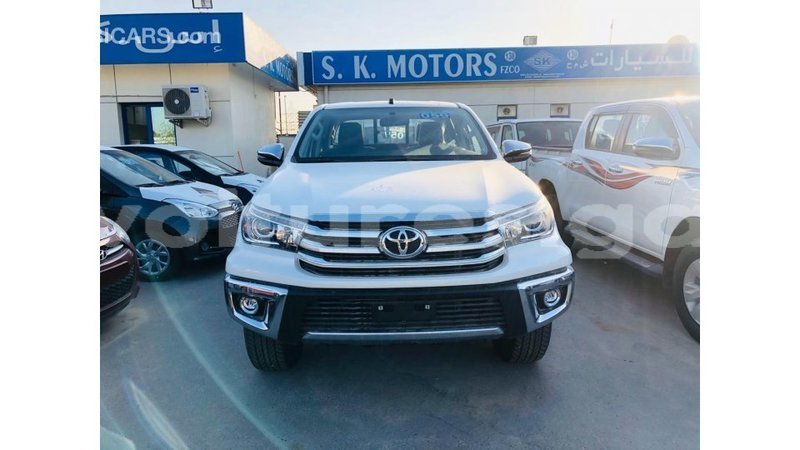 Big with watermark toyota hilux estuary import dubai 7060