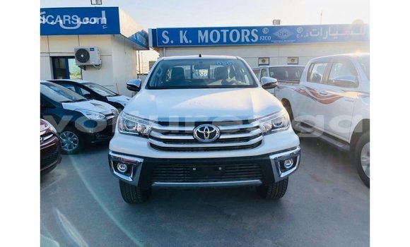 Sayi Imported Toyota Hilux White Mota in Import - Dubai a estuary Sayi Imported Toyota Hilux White Mota in Import - Dubai a estuary