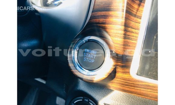 Sayi Imported Toyota Hilux White Mota in Import - Dubai a estuary Sayi Imported Toyota Hilux White Mota in Import - Dubai a estuary