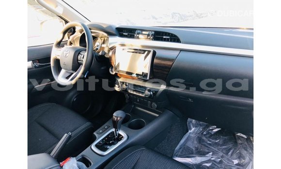 Sayi Imported Toyota Hilux White Mota in Import - Dubai a estuary Sayi Imported Toyota Hilux White Mota in Import - Dubai a estuary