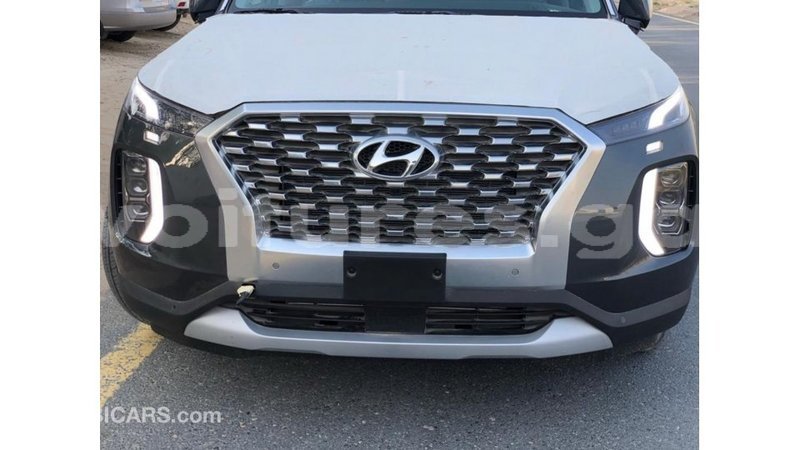 Big with watermark hyundai chorus estuary import dubai 7062