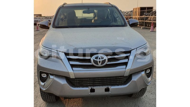 Big with watermark toyota fortuner estuary import dubai 7066