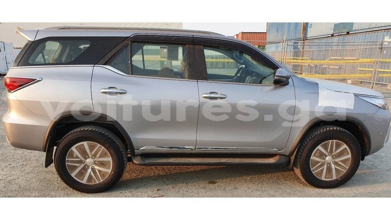 Big with watermark toyota fortuner estuary import dubai 7066