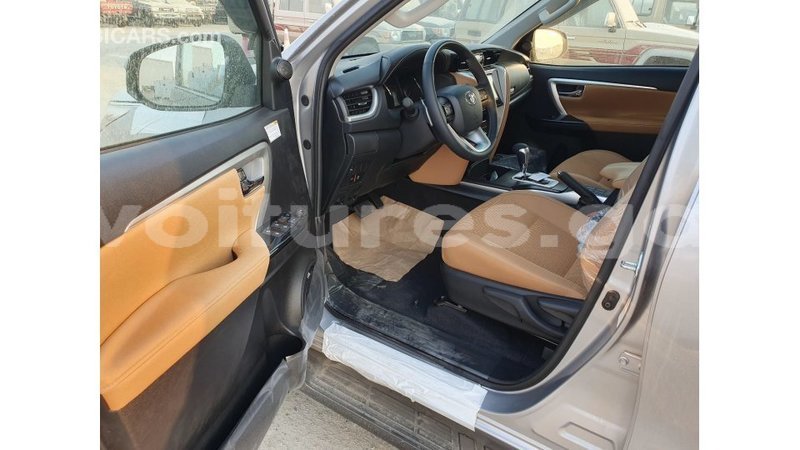 Big with watermark toyota fortuner estuary import dubai 7066