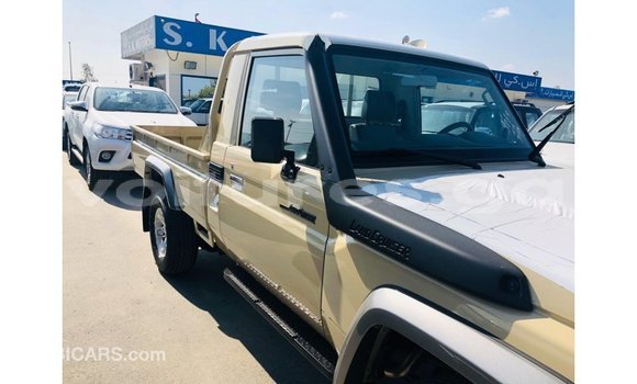 Sayi Imported Toyota Land Cruiser M Mota in Import - Dubai a estuary Sayi Imported Toyota Land Cruiser M Mota in Import - Dubai a estuary