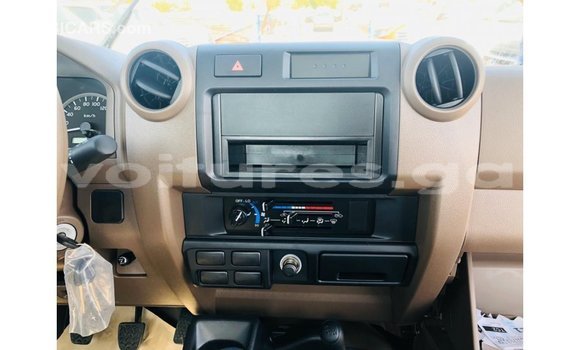 Sayi Imported Toyota Land Cruiser M Mota in Import - Dubai a estuary Sayi Imported Toyota Land Cruiser M Mota in Import - Dubai a estuary