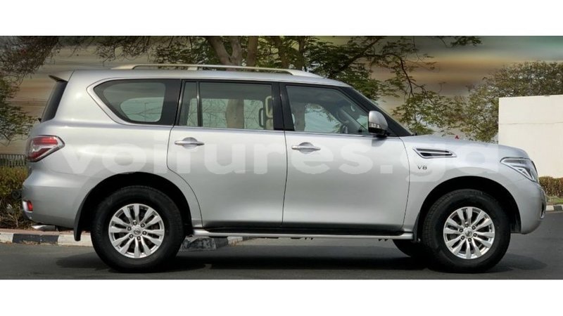 Big with watermark nissan patrol estuary import dubai 7070