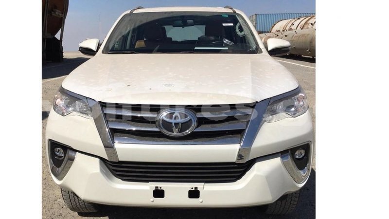 Big with watermark toyota fortuner estuary import dubai 7073