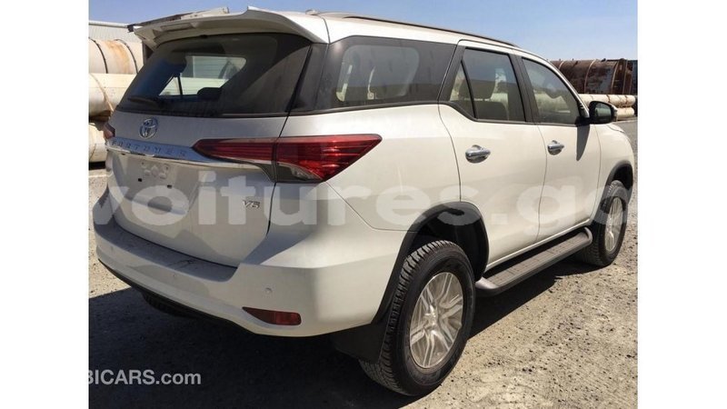 Big with watermark toyota fortuner estuary import dubai 7073