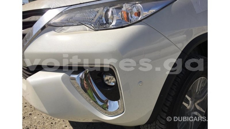 Big with watermark toyota fortuner estuary import dubai 7073