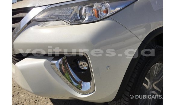 Buy Import Toyota Fortuner White Car in Import - Dubai in Estuary Buy Import Toyota Fortuner White Car in Import - Dubai in Estuary